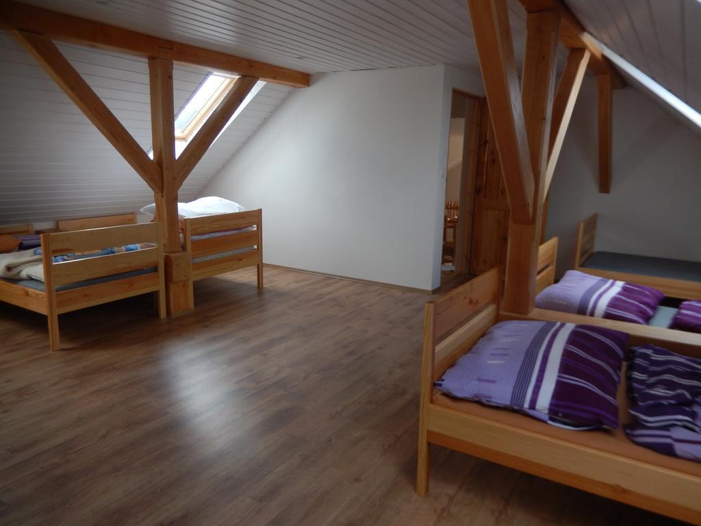 Apartment U Lochu Knovicky Exterior foto