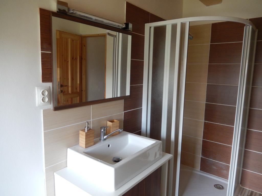 Apartment U Lochu Knovicky Exterior foto