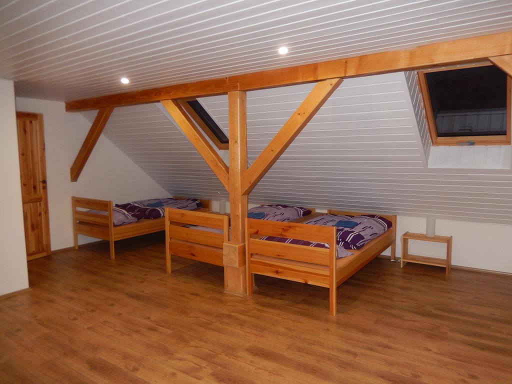 Apartment U Lochu Knovicky Exterior foto